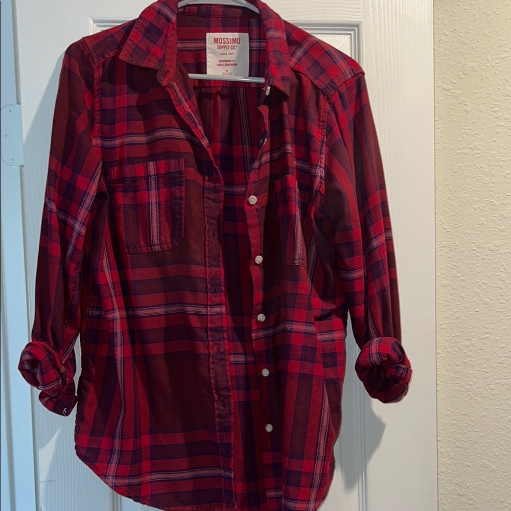 Mossimo Supply Co. Blue and Red Button Down Shirt